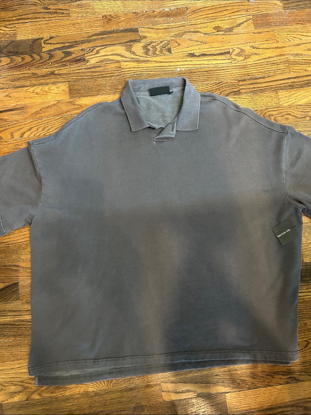No Boundaries Men's Short-Sleeve Polo in Faded Charcoal